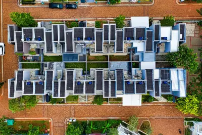 Zonnepanelen Oost West Dak Utrecht: Opbrengst 2026