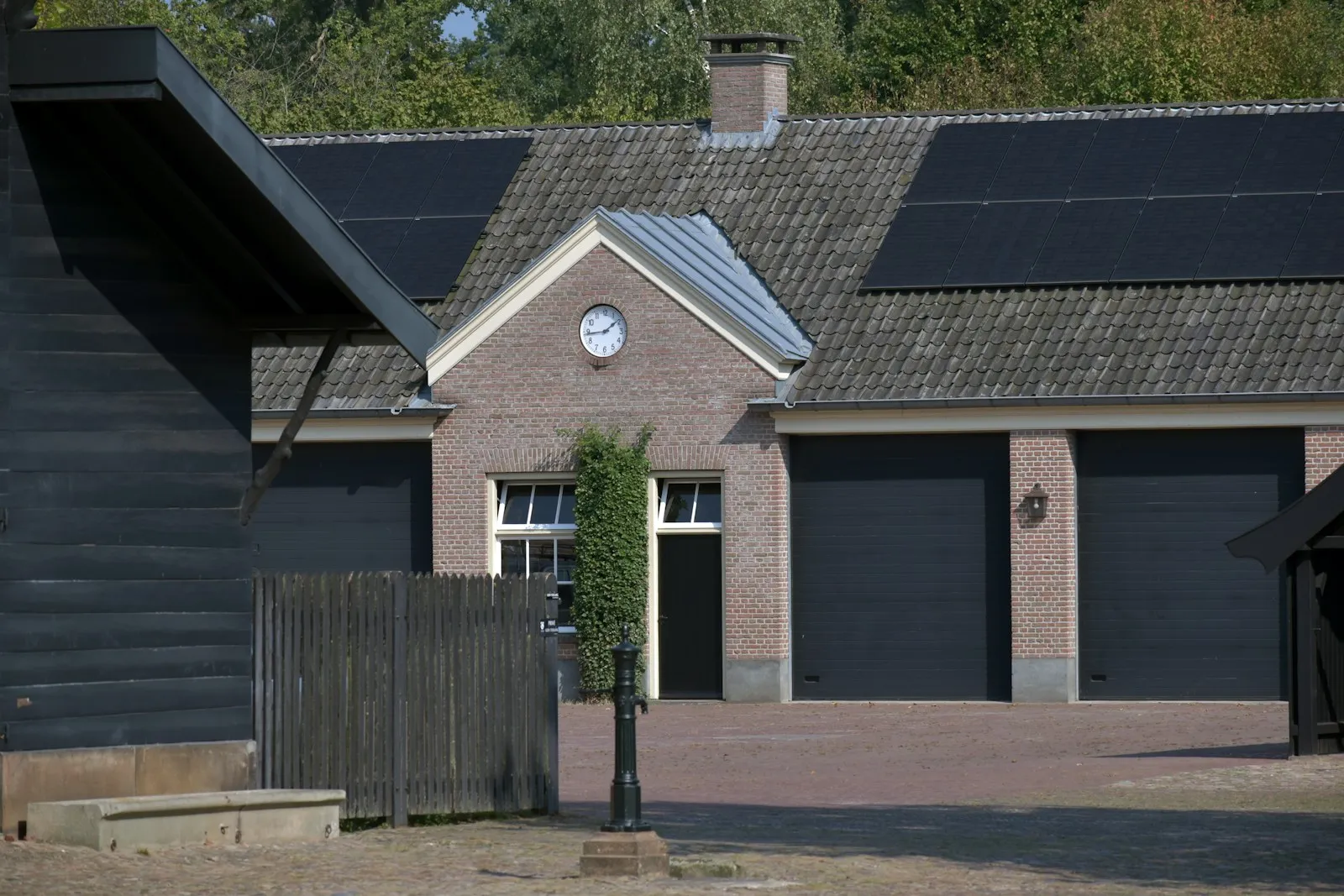 Zonnepanelen Reinigen Utrecht: Kosten & Tips 2026